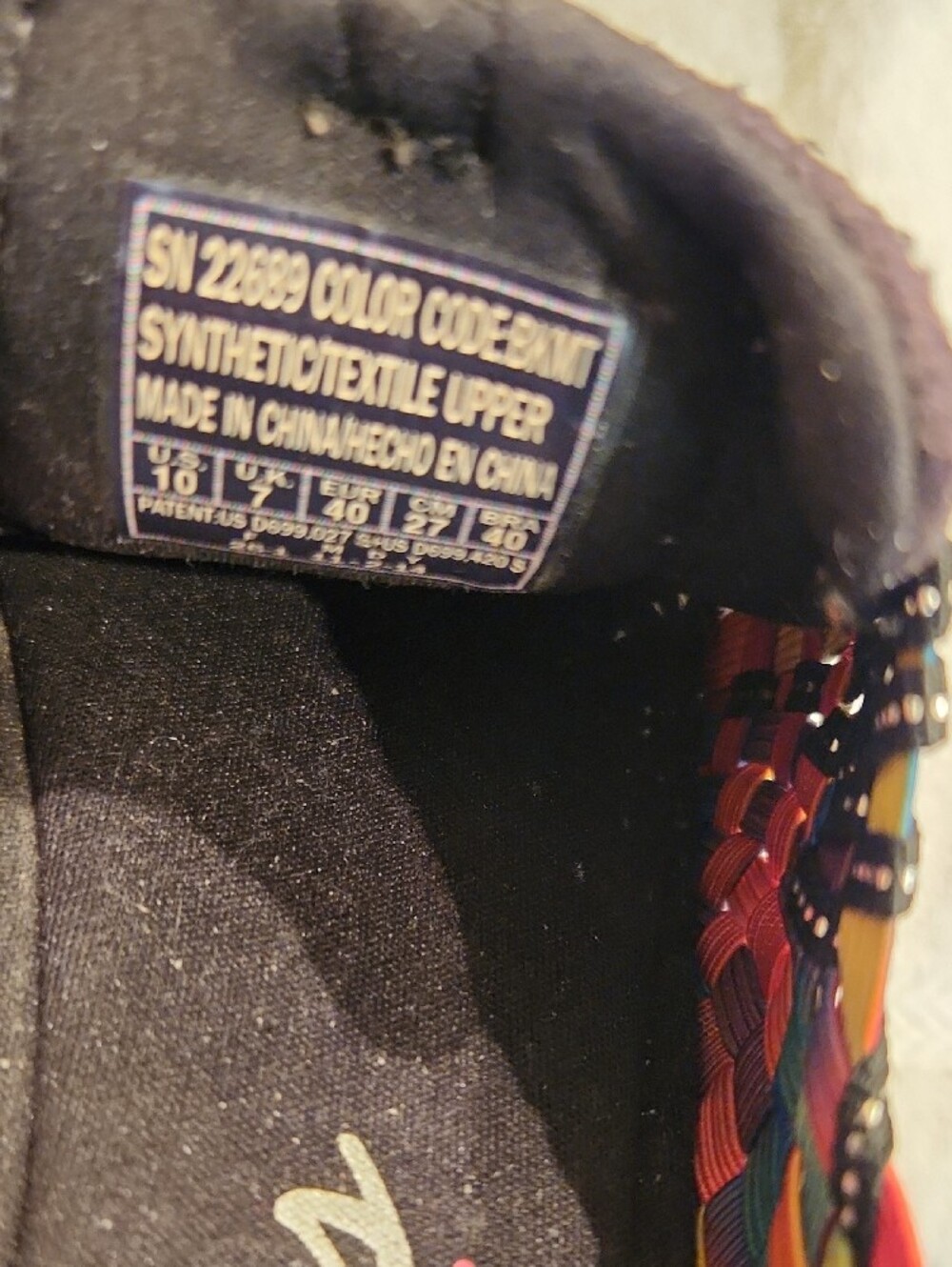 Skechers Women's Rainbow Woven Slip-On ( Rare Find ) - Picture 7 of 7